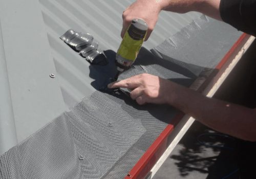 Fix saddle over gutter mesh